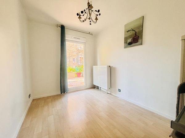 F4 avec grande terrasse