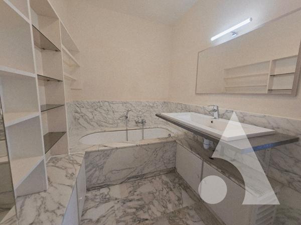 Appartement 4 pièces 104.65 m2