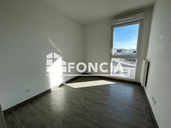 Location Appartement 3 pièces 63 m² - 51 RUE GABRIEL AUDISIO Marseille 13014