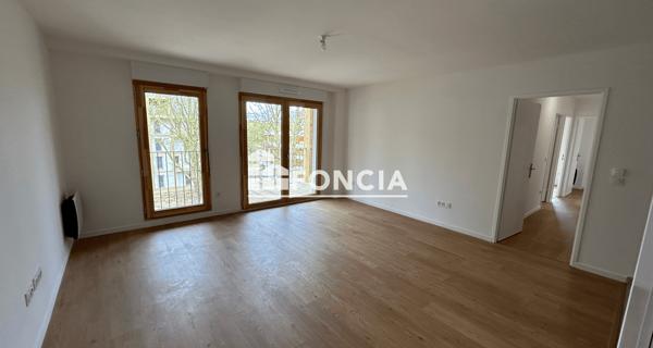 Location Appartement 4 pièces 76.76 m² - Torcy 77200