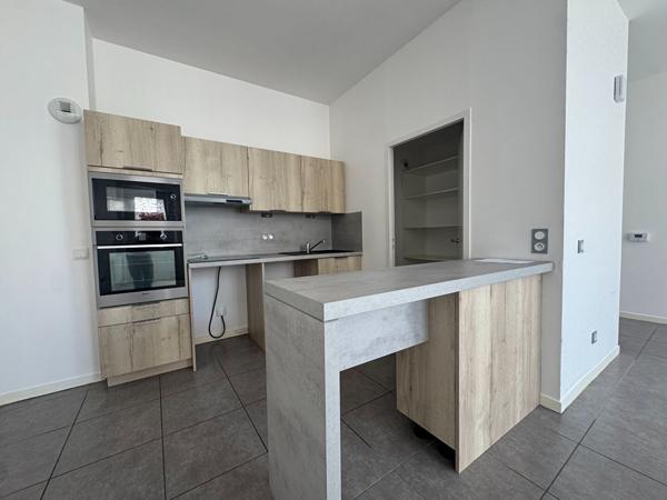 Hyper-centre Appartement 70m² 2 chambres rez-de-chaussée