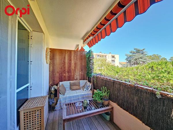 Appartement à vendre    2 pièces • 35 m2 La Seyne-sur-Mer