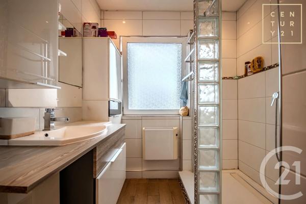 Maison à vendre  5 pièces - 94,43 m 2   LOUVROIL  - 59