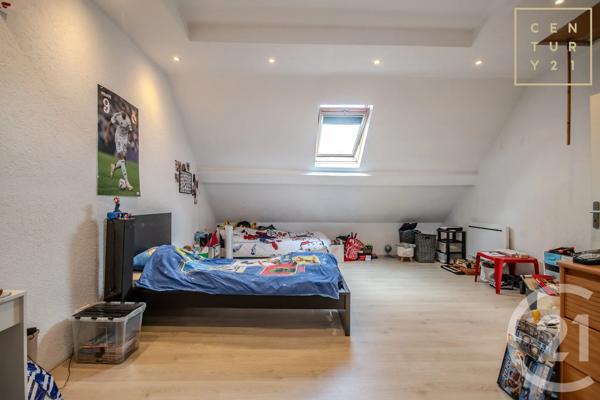 Maison à vendre  5 pièces - 94,43 m 2   LOUVROIL  - 59