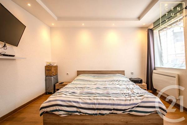Maison à vendre  5 pièces - 94,43 m 2   LOUVROIL  - 59