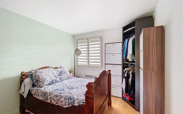 Maison à vendre    6 pièces •  Voisins-le-Bretonneux