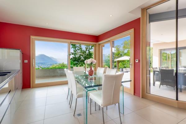 Vente Maison de luxe Annecy 6 Pièces 220 m²
