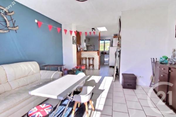 Appartement F3 à vendre  3 pièces - 65,40 m 2   CHATEAU THIERRY  - 02
