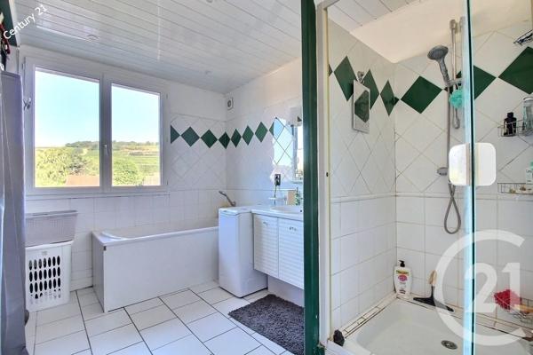 Appartement F3 à vendre  3 pièces - 65,40 m 2   CHATEAU THIERRY  - 02