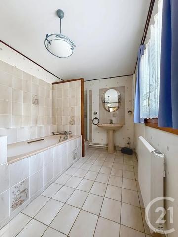 Maison à vendre  3 pièces - 75,60 m 2   COMPIEGNE  - 60