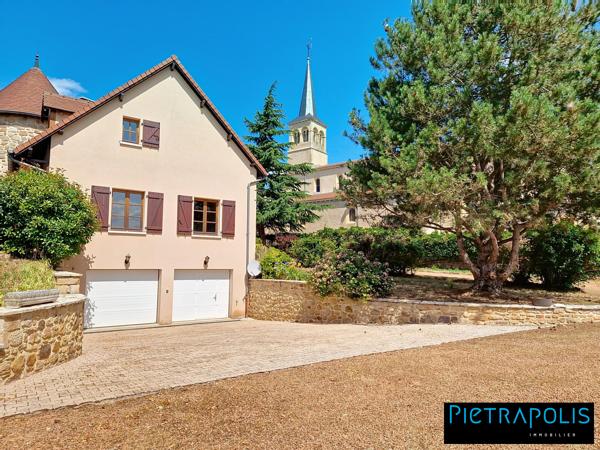 Maison familiale + dépendance pro – Vue dégagée, activité sur place possible !