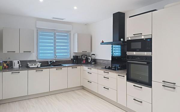 Maison à vendre    4 pièces •  Sorgues