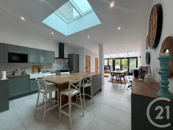 Maison à vendre  6 pièces - 131 m 2   AMIENS  - 80