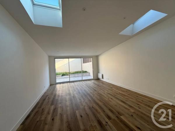 Maison à vendre  6 pièces - 131 m 2   AMIENS  - 80