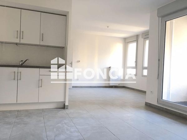 Location Appartement 2 pièces 51.19 m² - ANGLE J.MAILLOTTE / GENERAL DE GAULLE La Madeleine 59110