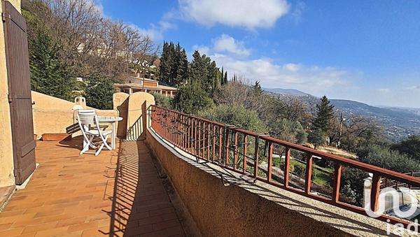 Maison traditionnelle 6 pièces de 167 m² à Le Tignet (06530)