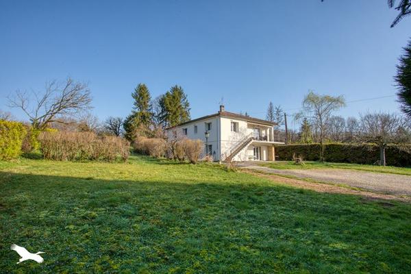 Maison à vendre |  Azerat |  8 pièces | 230 m²