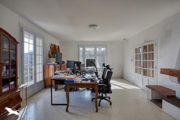 Maison à vendre |  Azerat |  8 pièces | 230 m²