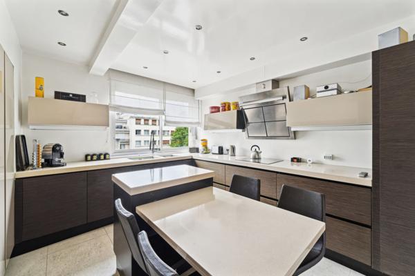 Vente Appartement de luxe Neuilly-sur-Seine 7 Pièces 195 m²