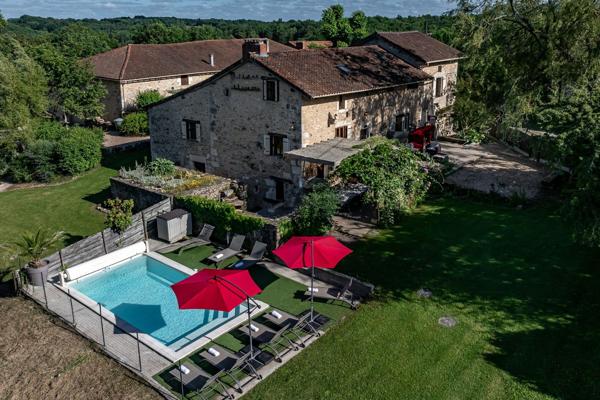 Vente Maison de luxe Saint-Pardoux-la-Rivière 36 Pièces 807 m²