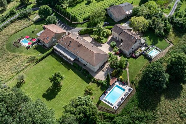 Vente Maison de luxe Saint-Pardoux-la-Rivière 36 Pièces 807 m²
