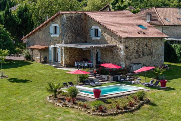 Vente Maison de luxe Saint-Pardoux-la-Rivière 36 Pièces 807 m²