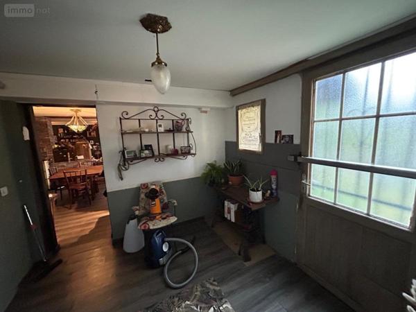 Fonds et/ou murs commerciaux à vendre à Mur-sur-Allier dans le Puy-de-Dôme (63111), ref : 63022-24