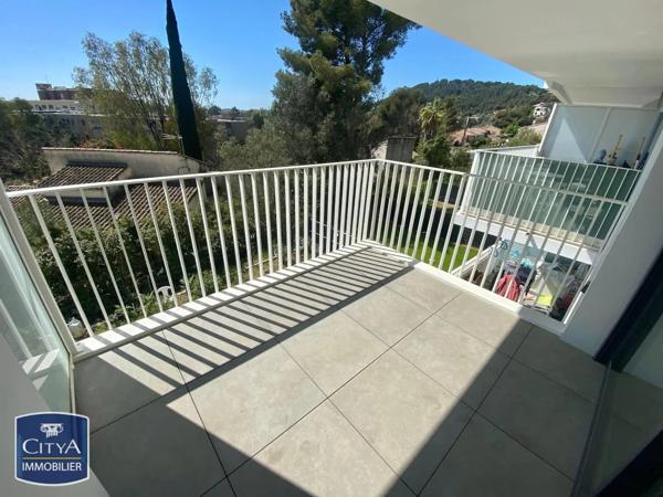 Appartement à louer 1 pièce 27.99m² La Garde (83130)