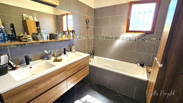 Vente / Maison mitoyenne à Villeneuve-lès-Maguelone (34750)