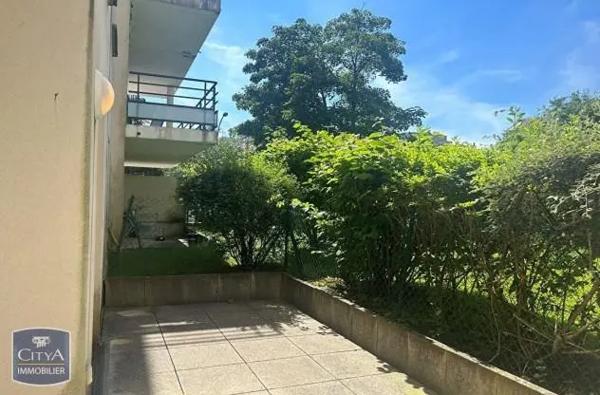Appartement à louer 2 pièces 49.33m² Besançon (25000)