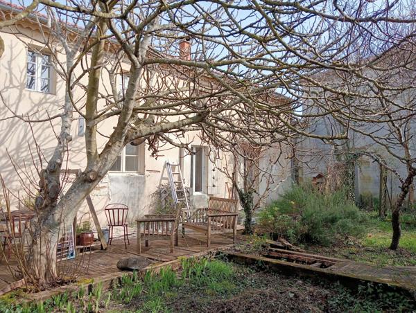 Belle maison en pierre