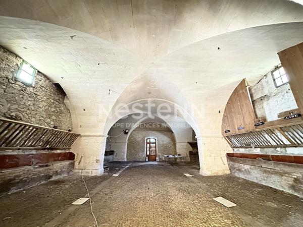 Mas d'exception à Saint-Martin-de-Crau / Un domaine au coeur de la nature