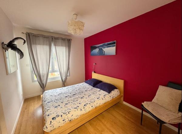 Appartement à louer 1 000 € CC Décines-Charpieu 3 p 59 m² DPE C