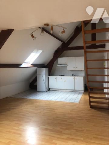 Nouveauté sur BOULOGNE SUR MER ( Pas-de-Calais 62 ) beau studio à vendre