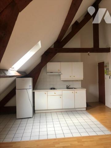 Nouveauté sur BOULOGNE SUR MER ( Pas-de-Calais 62 ) beau studio à vendre