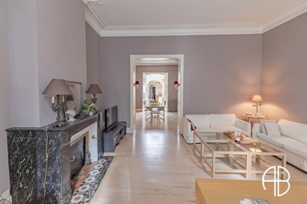 Haute ville Maison Bourgeoise avec dépendances et jardin