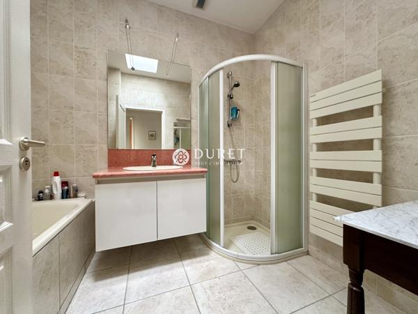 Maison individuelle à vendre, 9 pièces - Montaigu-Vendée 85600