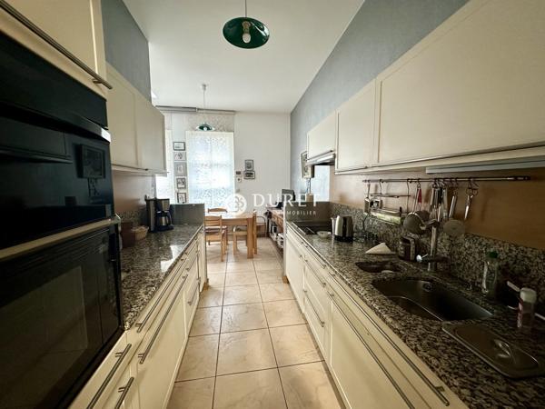 Maison individuelle à vendre, 9 pièces - Montaigu-Vendée 85600