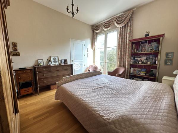 Maison individuelle à vendre, 9 pièces - Montaigu-Vendée 85600