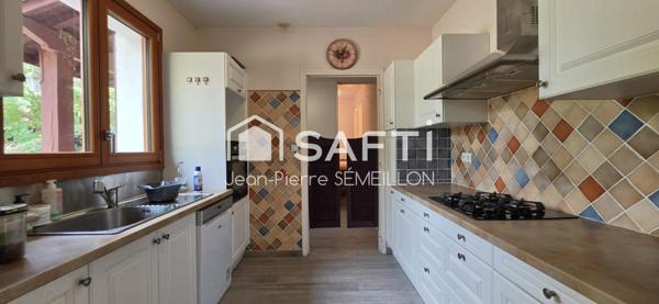 Maison 148 m² 3 chambres, grande véranda beau cadre