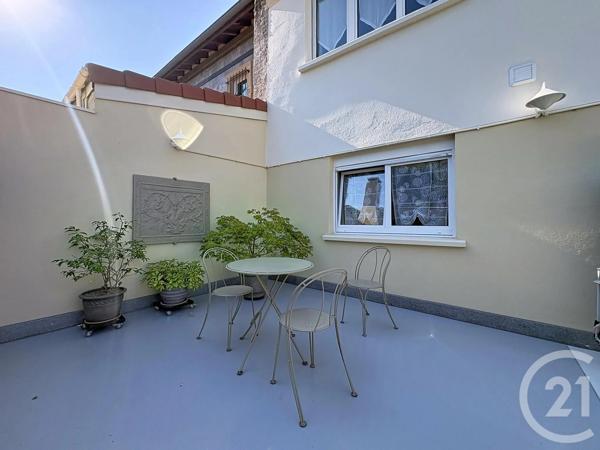 Maison à vendre  7 pièces - 270 m 2   THIONVILLE  - 57