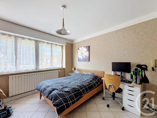 Maison à vendre  7 pièces - 270 m 2   THIONVILLE  - 57