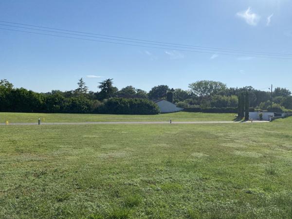 Bessières (31660) Bessières- Terrain Constructible 1308 m²- Non viabilisé
