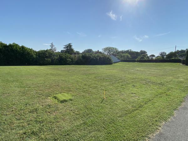 Bessières (31660) Bessières- Terrain Constructible 1308 m²- Non viabilisé