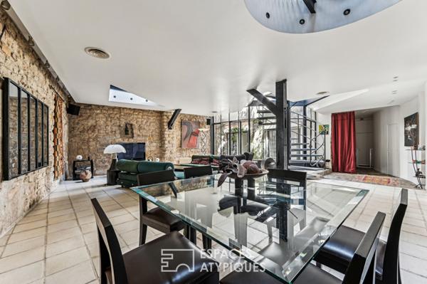 Loft avec verrière aux allures d’atelier d’artiste sur cour et terrasse – Jardin des Plantes