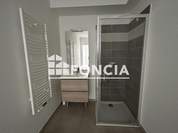 Location Appartement 2 pièces 35.88 m² - RUE PEYSSONNEL Marseille 13003