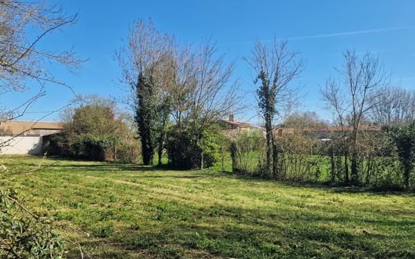 Terrain à vendre    Saint-Hippolyte