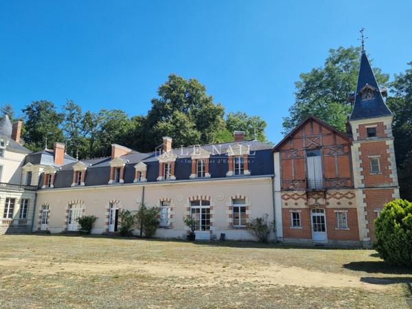 Majestueux Château Néo-classique du XIXe siècle et son parc de 6 hectares