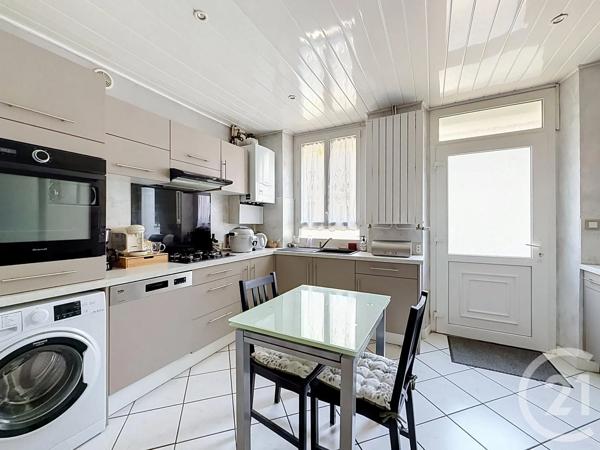 Maison à vendre  6 pièces - 135,10 m 2   ROMILLY SUR SEINE  - 10