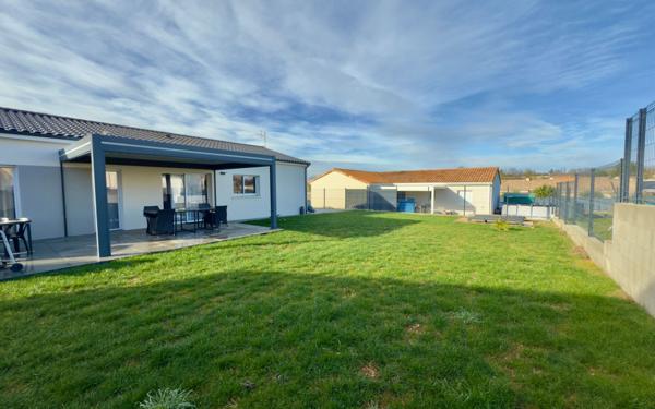 Maison à vendre    4 pièces •  Cissé